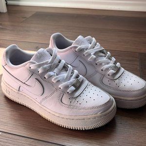 White Air force 1's